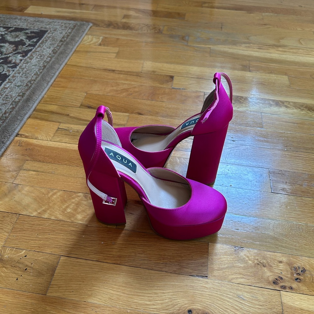 Aqua Women's Pink Platform Heels